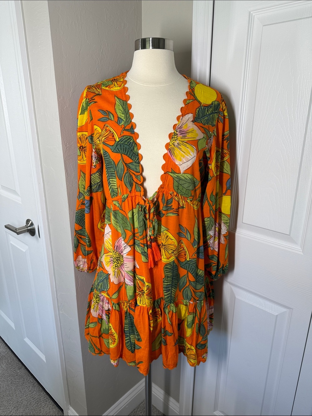 Blue Island orange floral print long sleeve V-front swim cover up size small